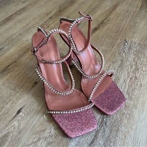 AMINA MUADDI
Gilda Crystal Glitter Sandals Barbie Pink